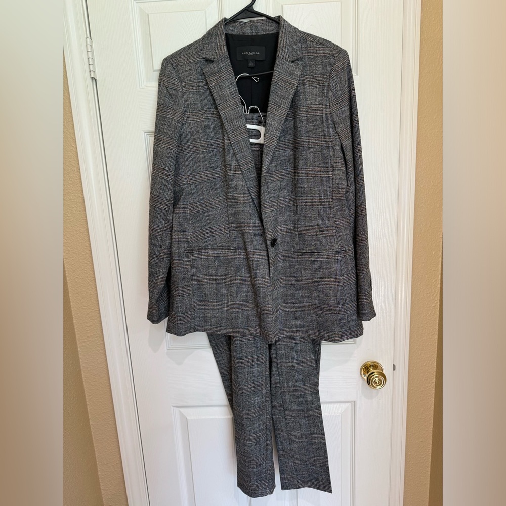 2 Piece Suit - NWT Ann Taylor Factory (14 Blazer & 16 pants)